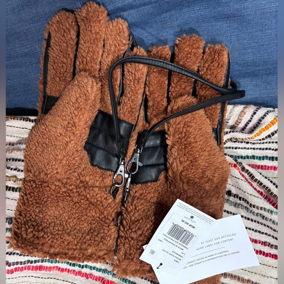 NWT! *UGG* | FLUFF GLOVES | L/XL | HARDWOOD - Picture 3 of 7